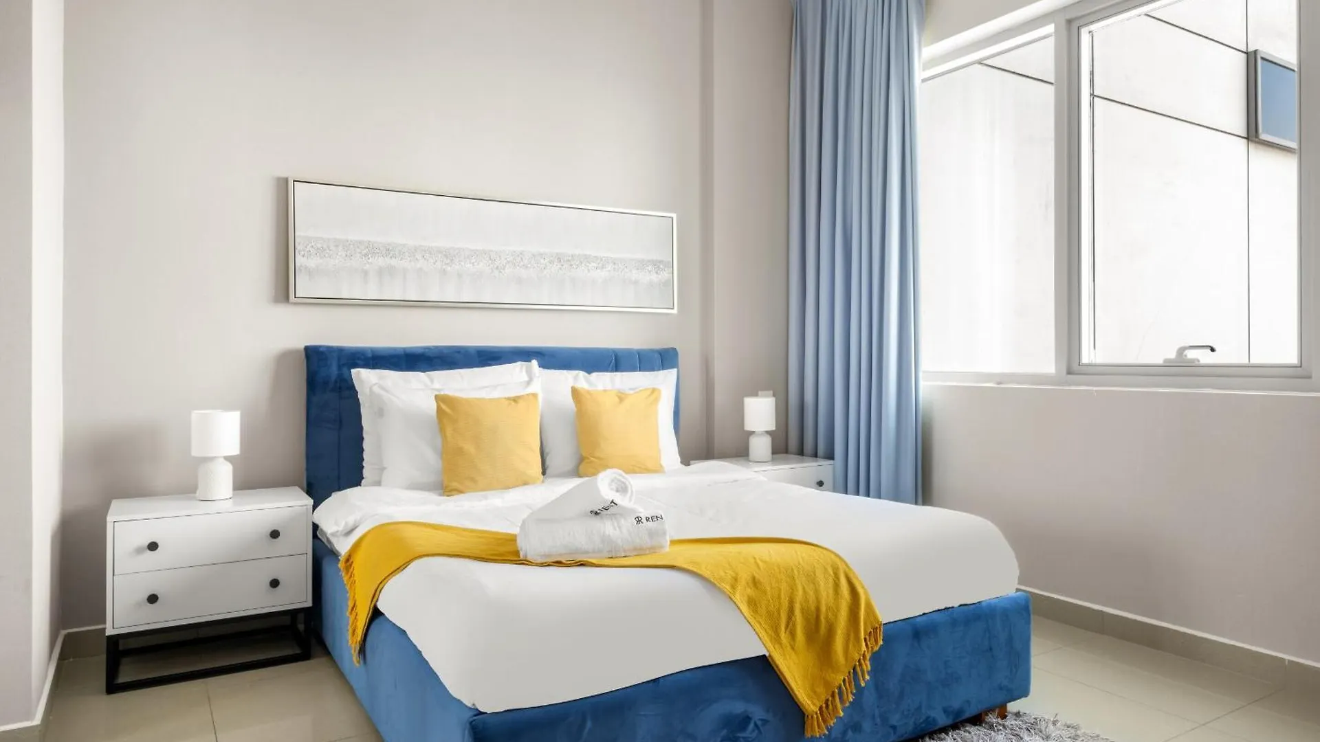 Business Bay Premium Apartment By Renttiers Dubai