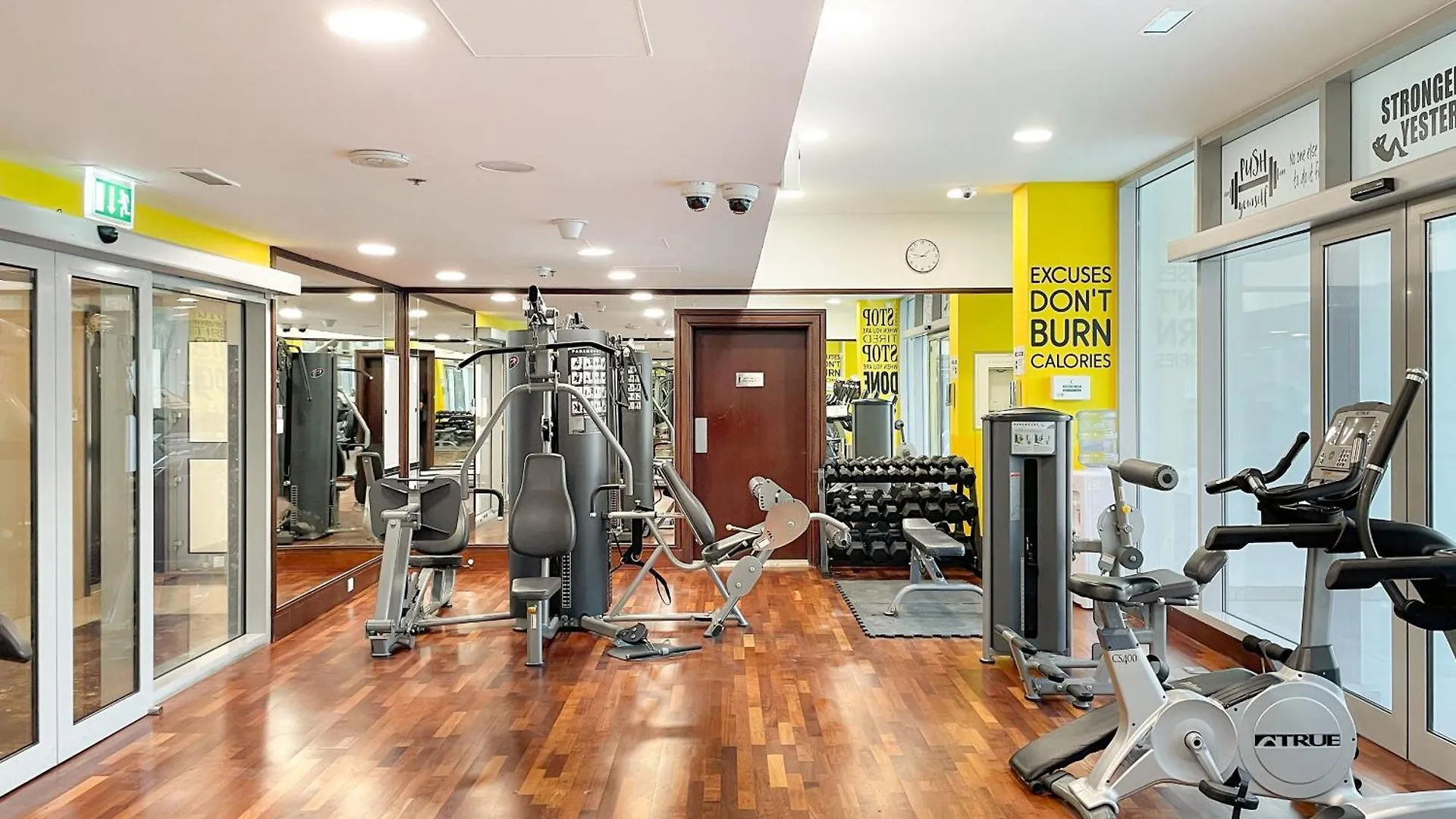 Business Bay Premium Apartment By Renttiers Dubai