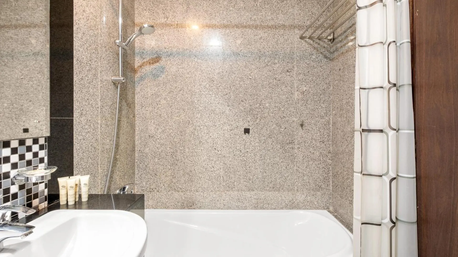 Business Bay Premium Apartment By Renttiers Dubai 0*,  United Arab Emirates