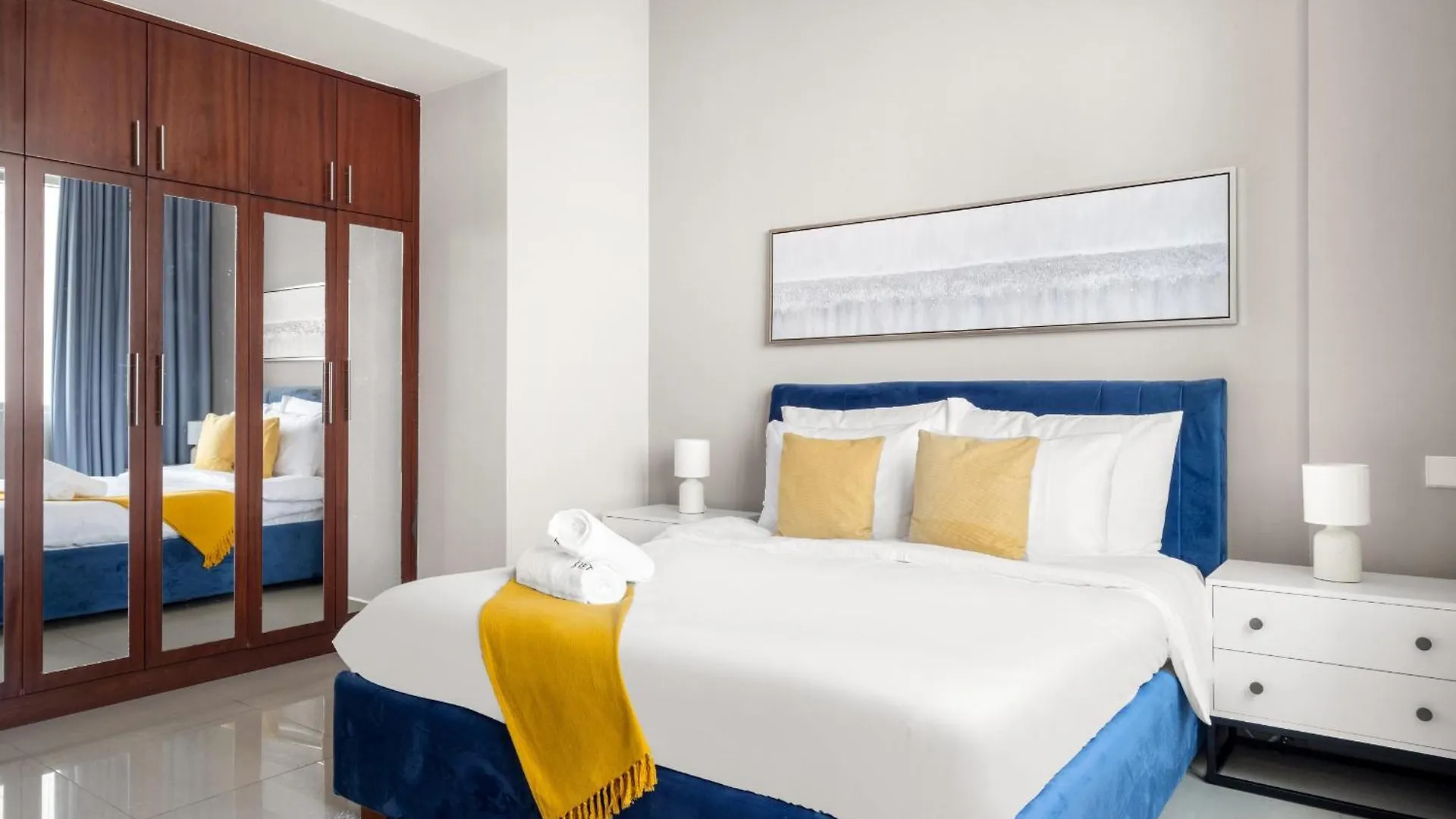 Business Bay Premium Apartment By Renttiers Dubai